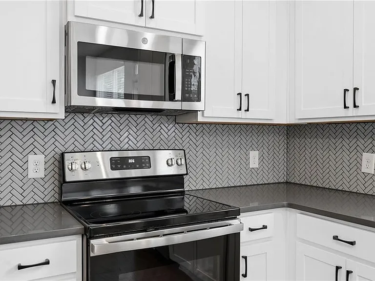 5372 Brooklands Dr — Photo 9