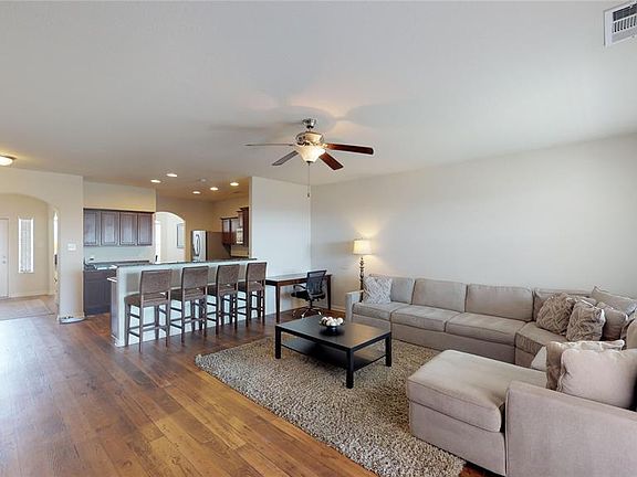 5th image of 2109 Mulberry Dr