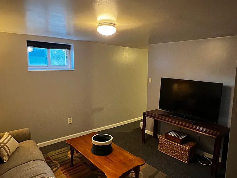 562 Tannehill St — Photo 3