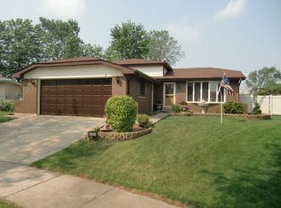 8984 Herbert Ct, Orland Hills, IL 60487