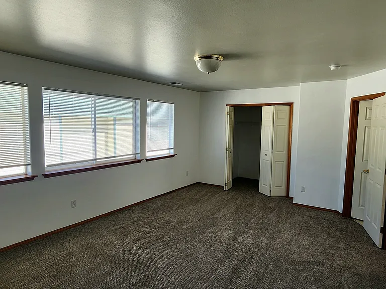 1326 S Skyline Dr #C — Photo 13
