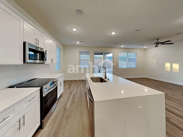 8876 Dwarf Chin Ave — Photo 3