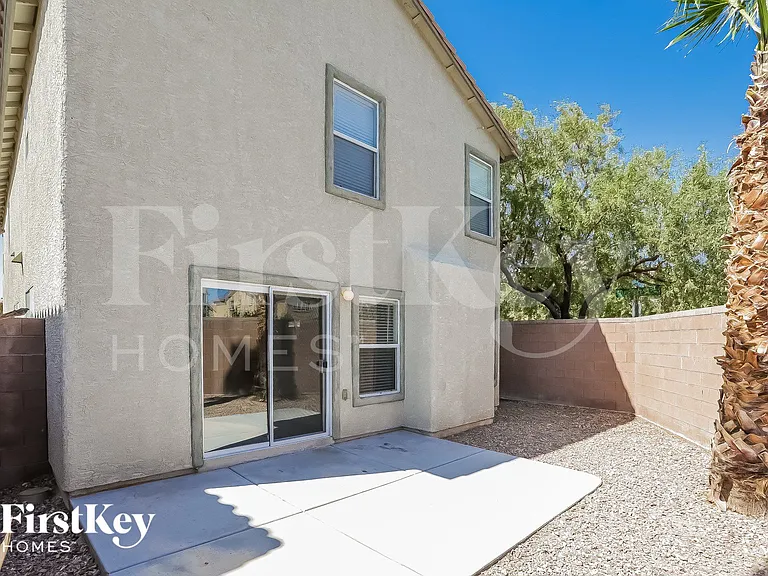 9120 Patrick Henry Ave — Photo 14