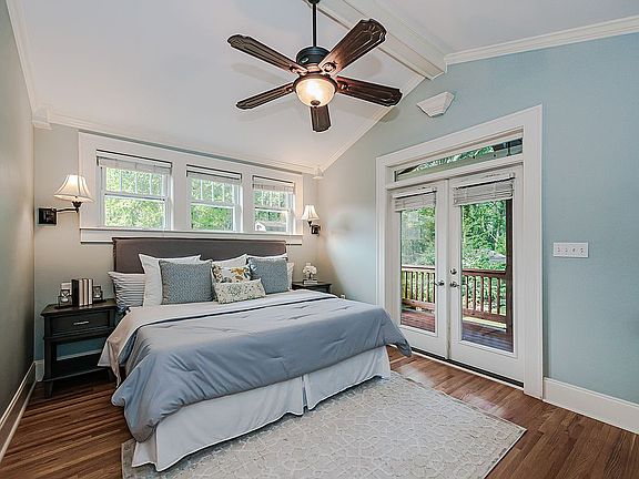 4th image of 1617 Pecan Ave