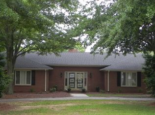 102 Edgecombe Rd, Spartanburg, SC 29307