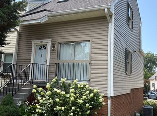 132 N Bedford St #B, Arlington, VA 22201