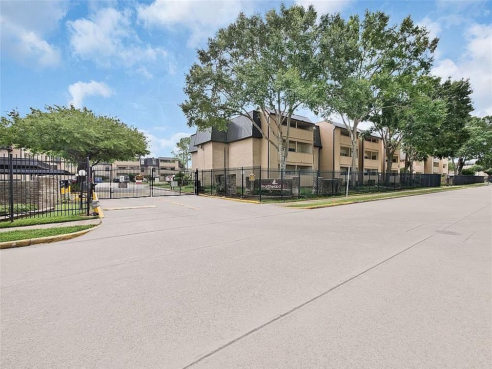 1st image of 8419 Hearth Dr APT 32