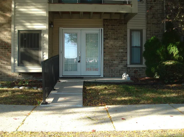 30445 W Forteen Mile Rd APT 55, Farmington, MI 48334