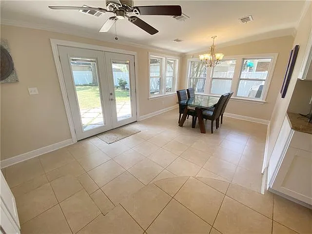 644 Oaklawn Dr — Photo 9