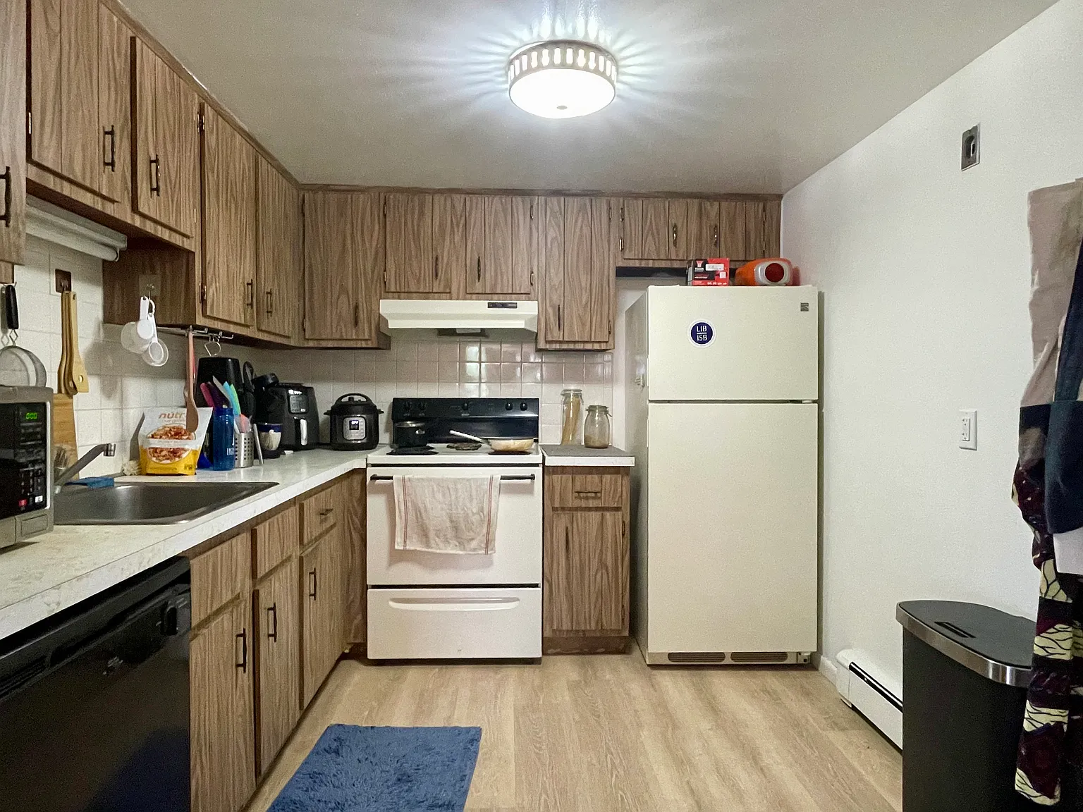 382 Massachusetts Ave — Photo 4