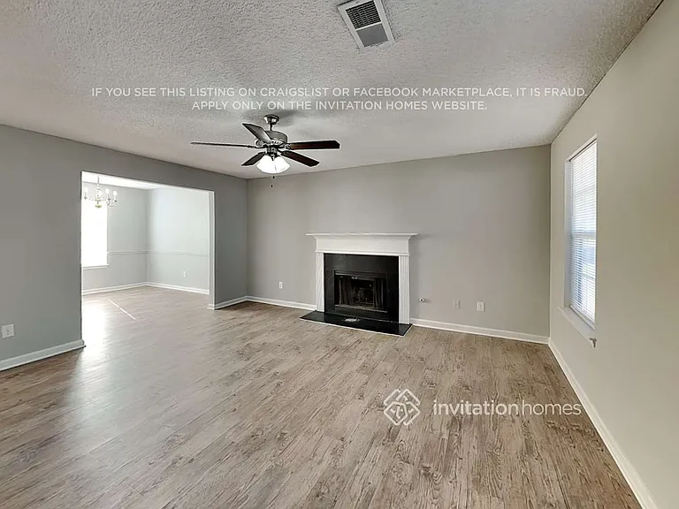 685 Meadows Ln — Photo 4