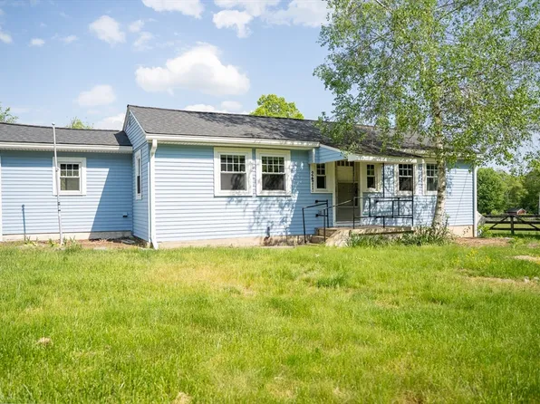 2471 Chestnut St, Dighton, MA 02715