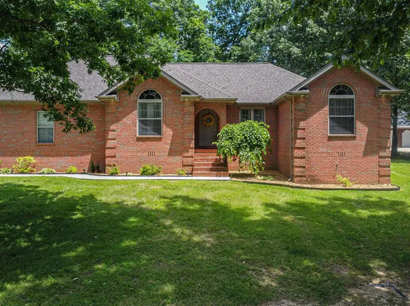 1331 Creekview Dr, Paducah, KY 42003