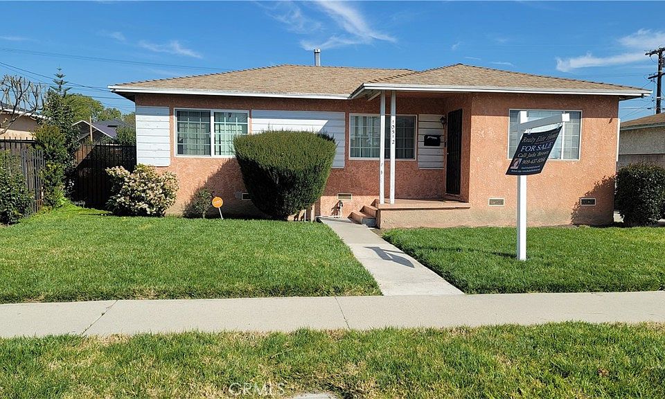 1st image of 10512 Parmelee Ave