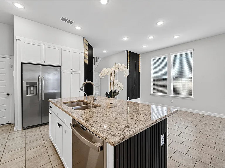 6602 Albany Forest Ct — Photo 17