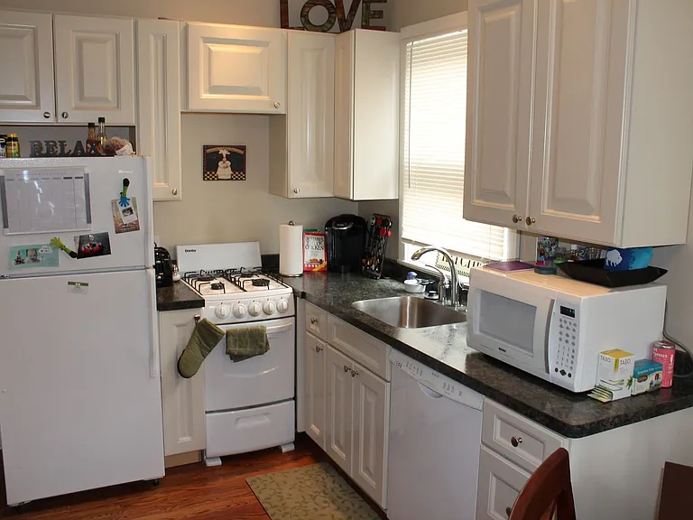 43 Vick Park #A — Photo 9