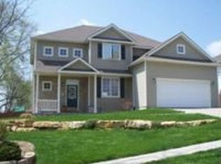 401 Hillcrest St, Lansing, KS 66043