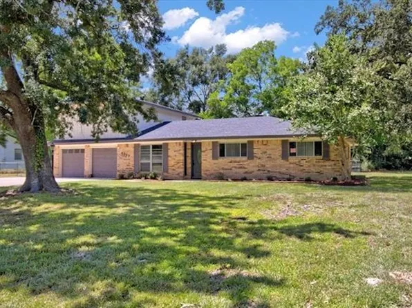 4327 McFarland Cir, Orange, TX 77632