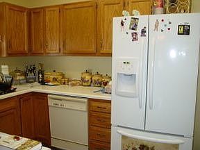 5th image of 2452 E Ave