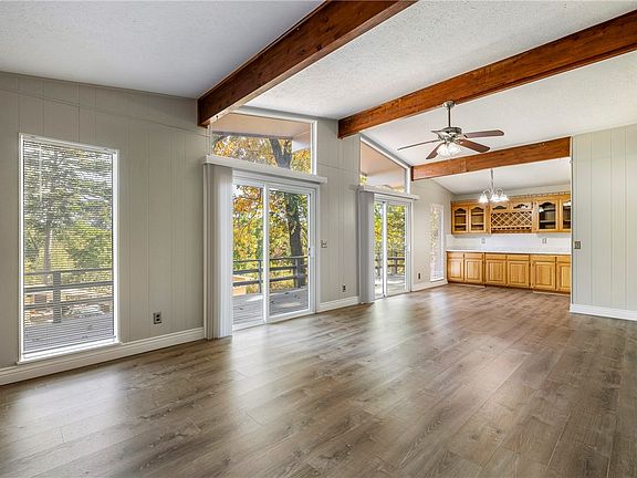 3rd image of 16 Grisham Cir