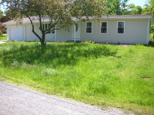 85 Edwin St, Middleburg, PA 17842