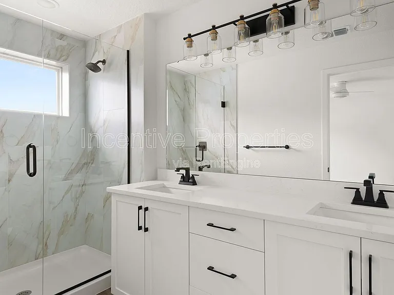 526 S Grandview Ave — Photo 30