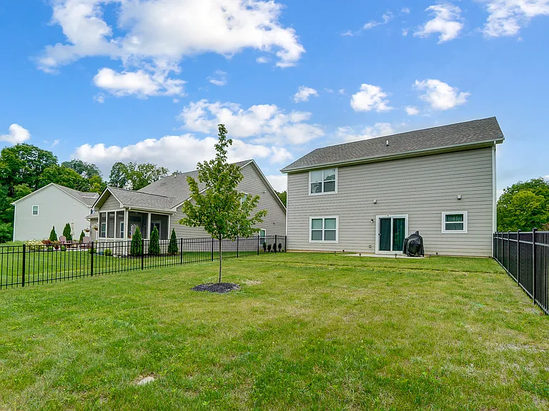 2847 Greenridge Cir — Photo 36