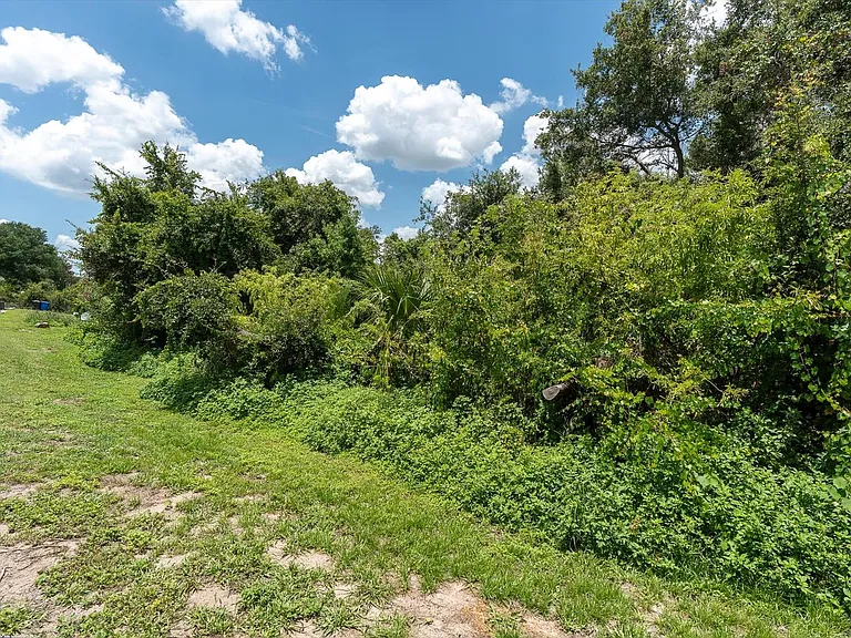 9624 Carlsdale Dr — Photo 33