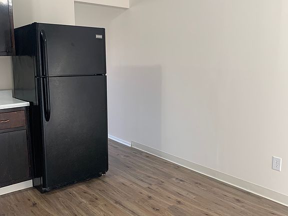 5th image of 4934-4940 Leeper St #4936