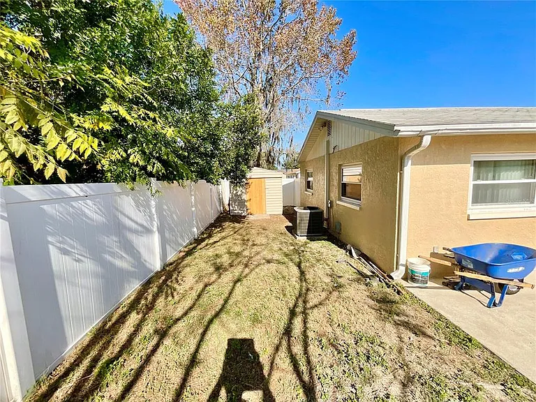 3127 Corona Dr — Photo 14