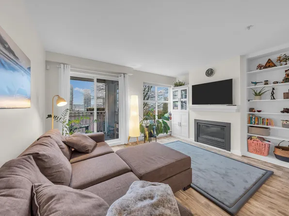 123 7th St #19, New Westminster, BC V3M 6Y2