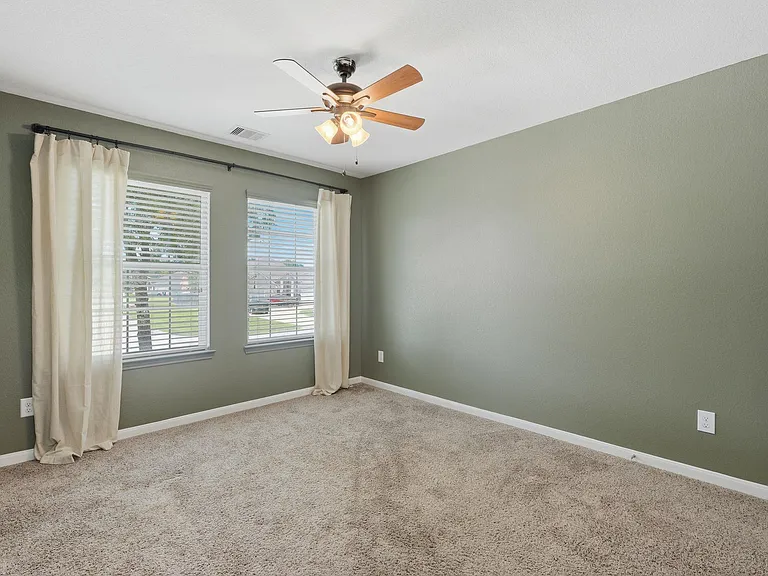 13217 Lazy Ln — Photo 33