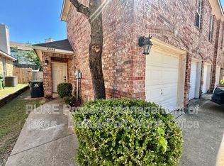 4008 Cottage Park Ct, Arlington, TX 76013