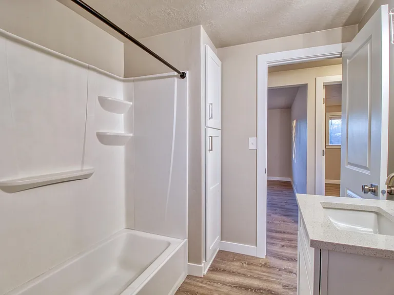 272 N Center St #2 — Photo 14