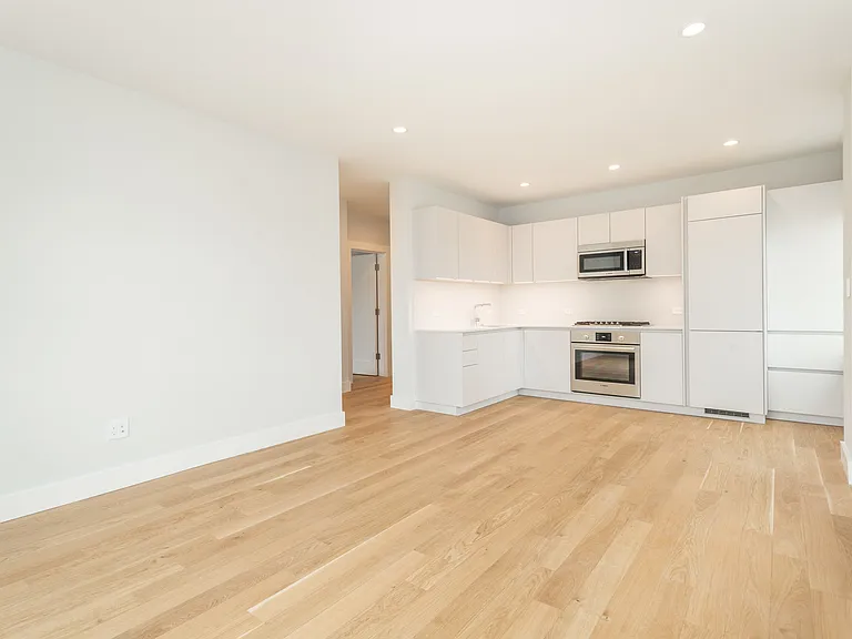 127 Highland Ave #38 — Photo 3