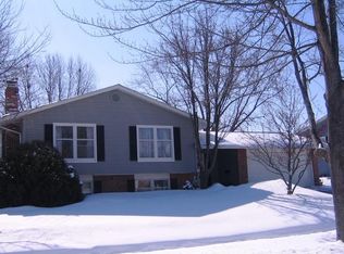 875 Concord Ln, Hoffman Estates, IL 60192