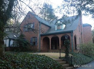 11 White Oak Rd, Asheville, NC 28803