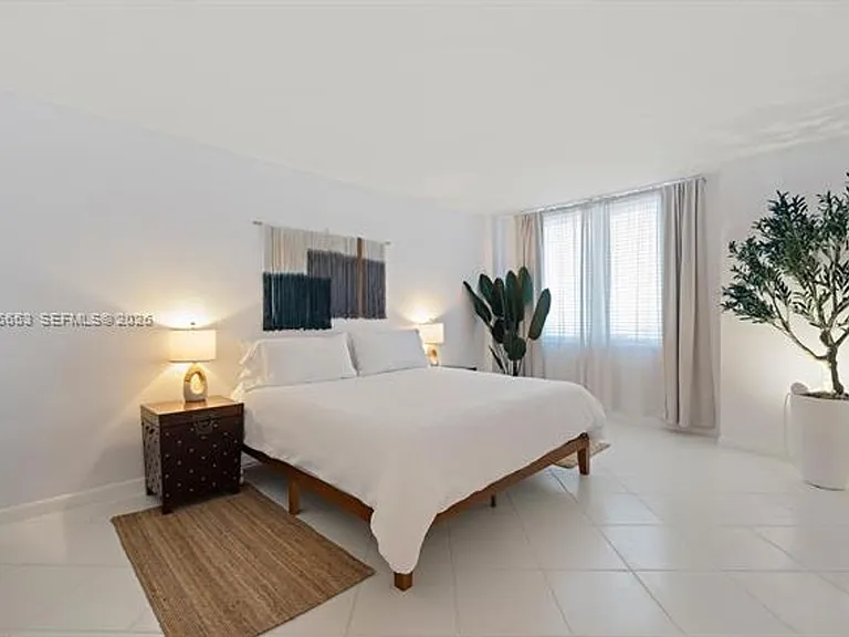 2301 Collins Ave #519 — Photo 32