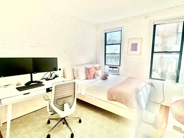 114 Christopher St APT 16, New York, NY 10014