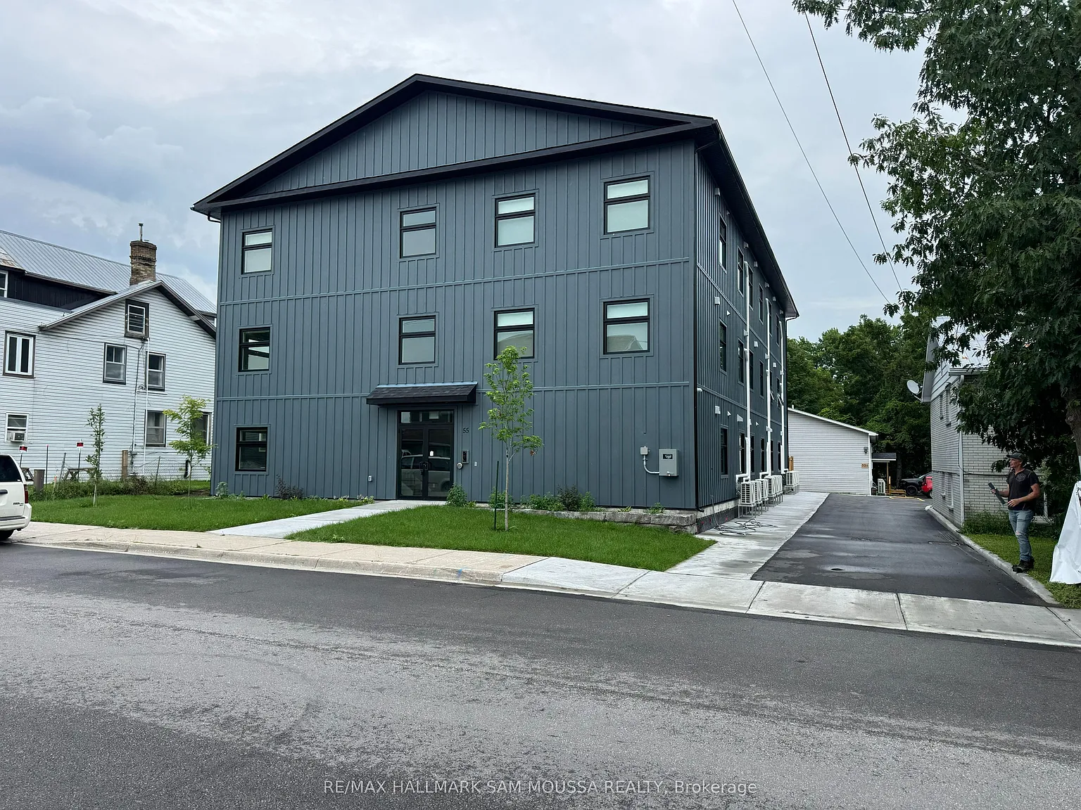 2 bed, $2,150 — Photo 1
