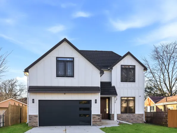 38 Washington St, Glenview, IL 60025