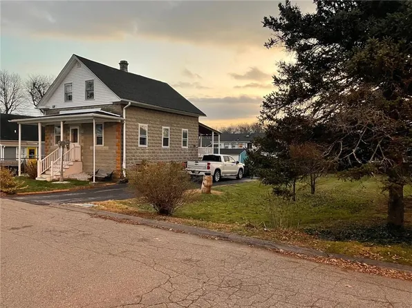 58 Argonne St, Johnston, RI 02919