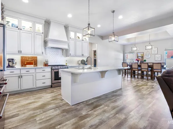 781 Midnight Sun Loop, Twin Falls, ID 83301