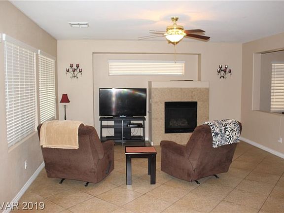4th image of 5121 Blue Rose St