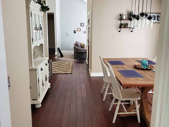 4th image of 103 Deepwood Dr