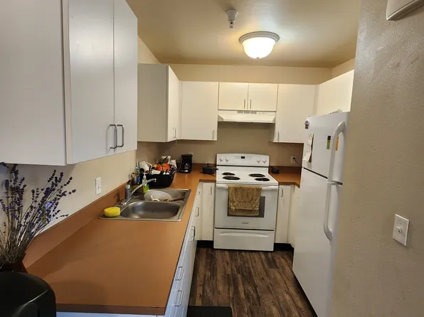 402 W 6th St APT 201, Moscow, ID 83843