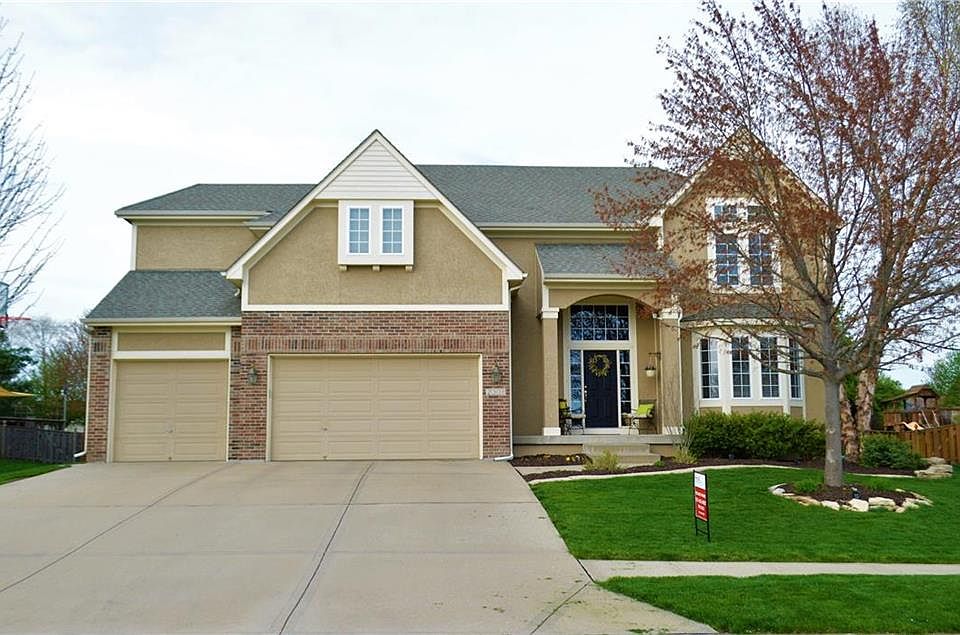1st image of 2308 NE Sweet Water Dr