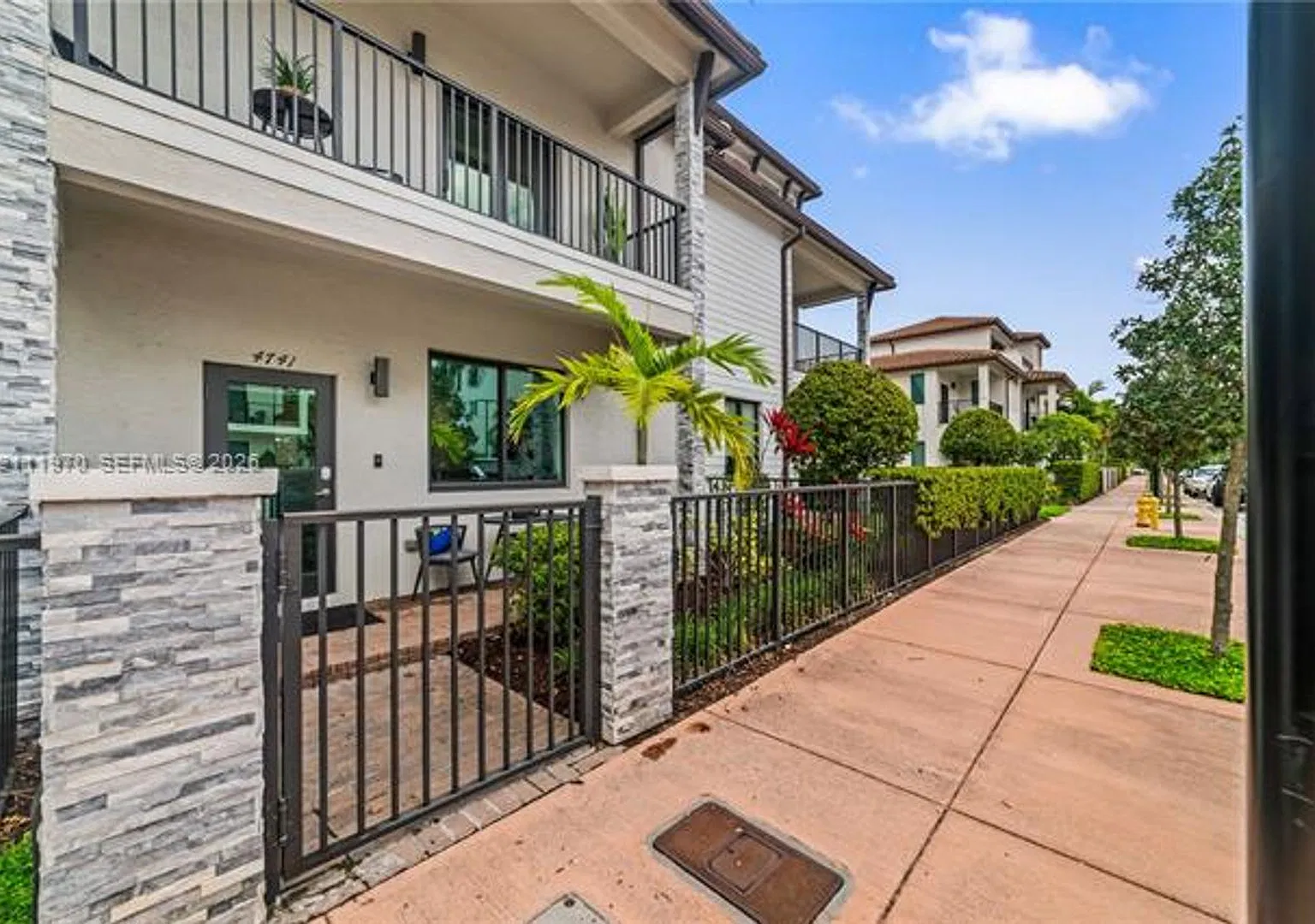 4741 NW 84th Ave th 4741, Doral, FL 33166 — Photo 2