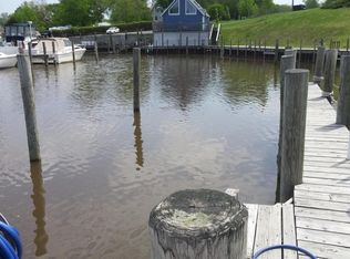40 N Bailey Ave, South Haven, MI 49090