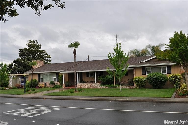1st image of 2600 Canal Dr